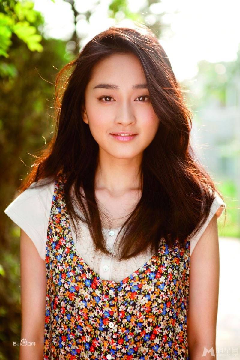 中国最清纯女星蔡雅同美丽动人