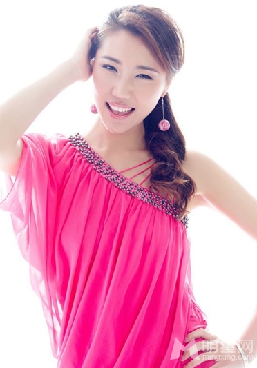 景观文化美女主播张雪倩性感写真