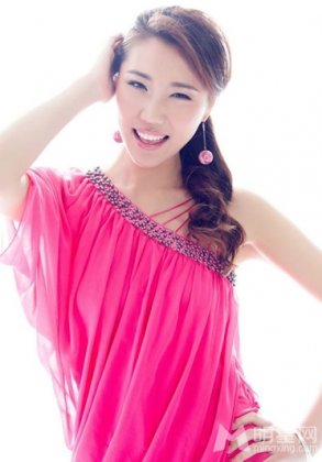 景观文化美女主播张雪倩性感写真