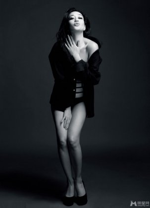 张伦硕女朋友钟丽缇黑白性感大片