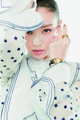 金陵十三钗演员倪妮精致彩妆写真大片