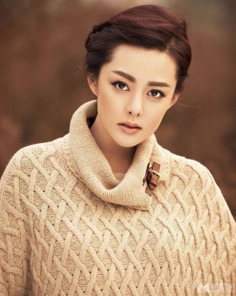 内地气质女演员刘一含尽显优雅女人味