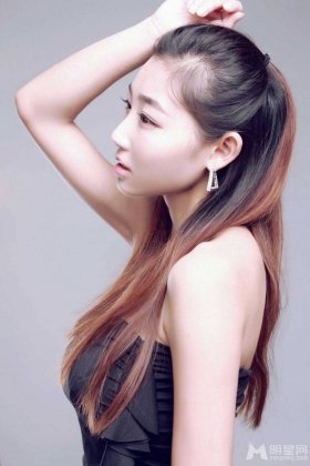 2016娱乐圈新晋女星陈雯君俏皮写真活力十足