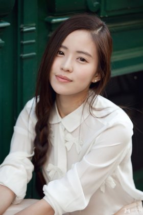 氧气美女明星温心笑容甜美温婉动人