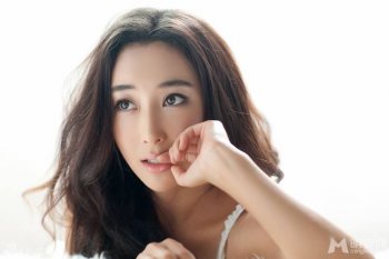 影视演员杜若溪小清新写真