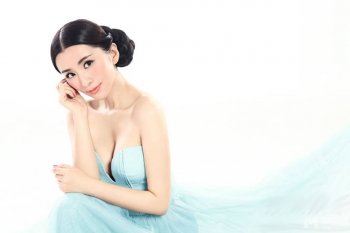 娱乐圈里的优雅女神刘庭羽全新写真