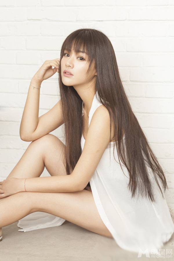 左耳女演员马思纯清新治愈系写真