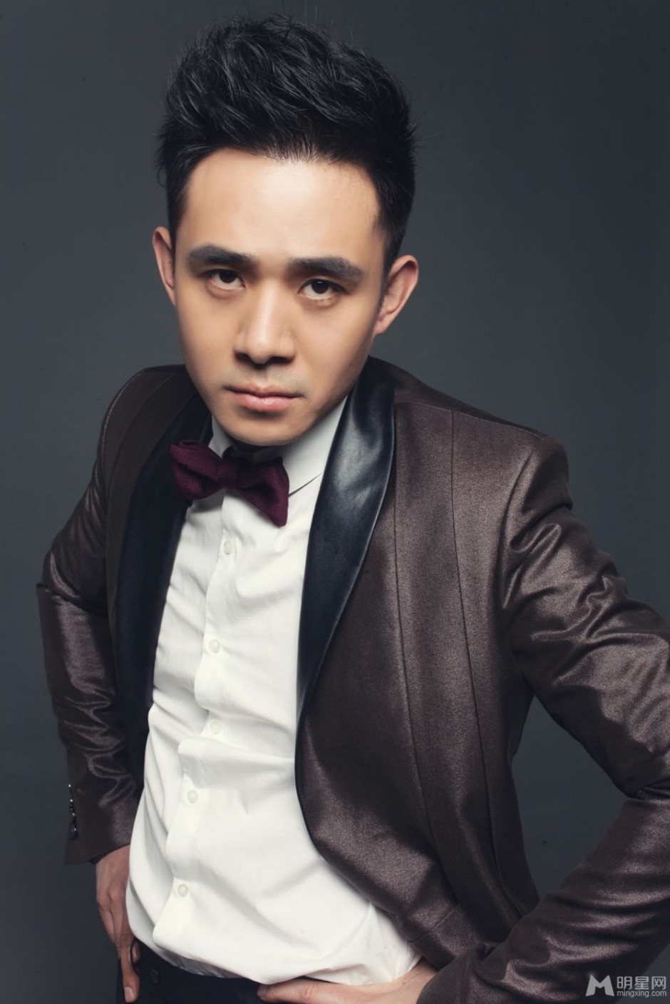 演员贾一平熟男魅力无法挡