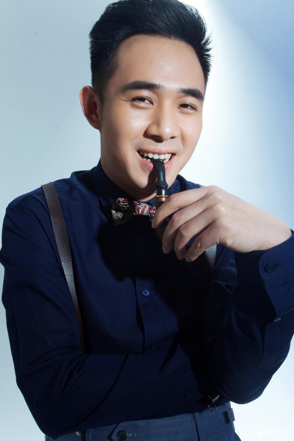 演员贾一平熟男魅力无法挡