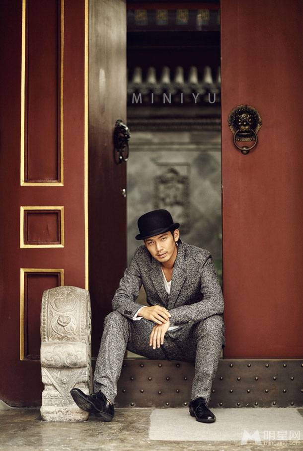 不老男神钟汉良帅气难挡写真照