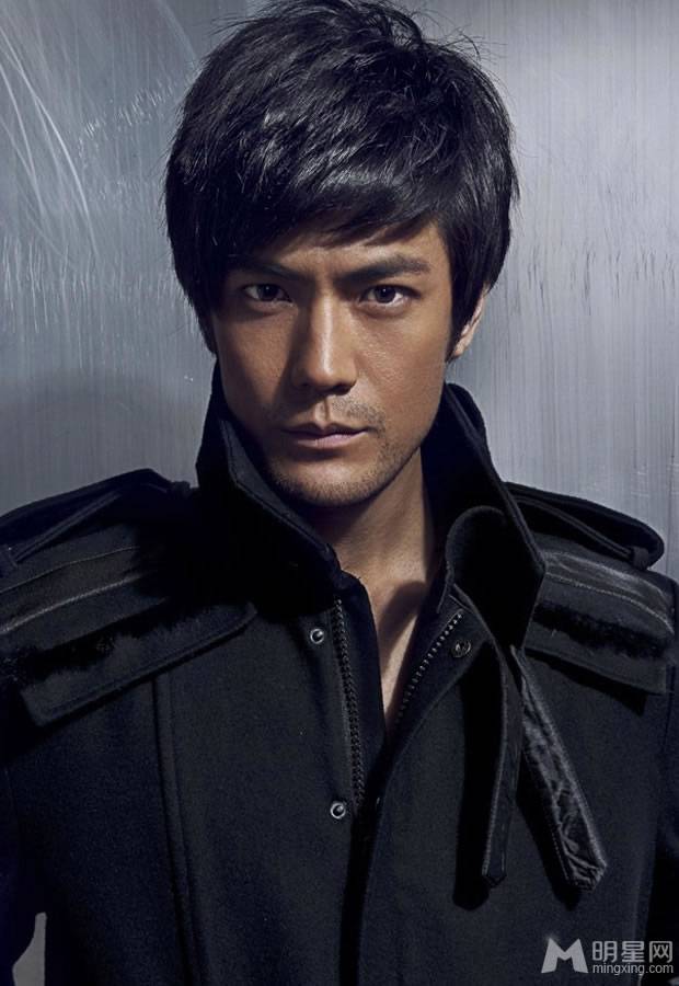 中国时尚型男季晨魅力写真照