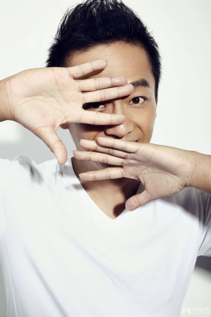 陈昭荣尽显阳光型男范儿