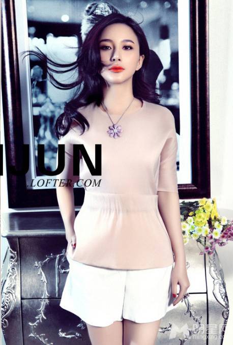 内地美女演员熊乃瑾时尚优雅写真大片