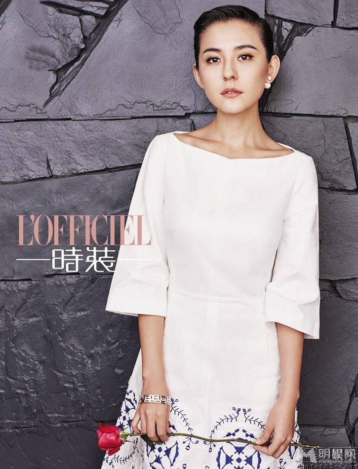 热依扎时尚短发造型展中性魅力