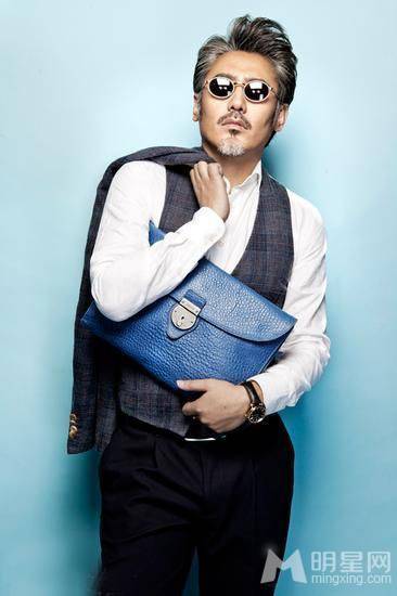 吴秀波时尚潮流搭配帅气十足