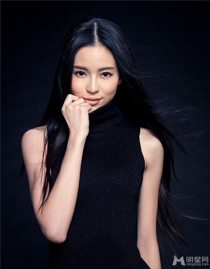 娱乐圈文艺女神温馨优雅写真