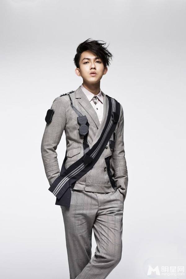 冷酷型男明星林宥嘉时尚大片