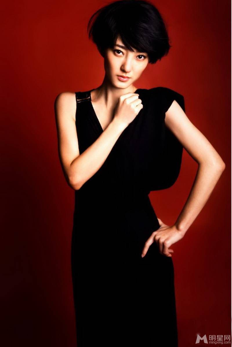 王丽坤最新气质短发发型图片