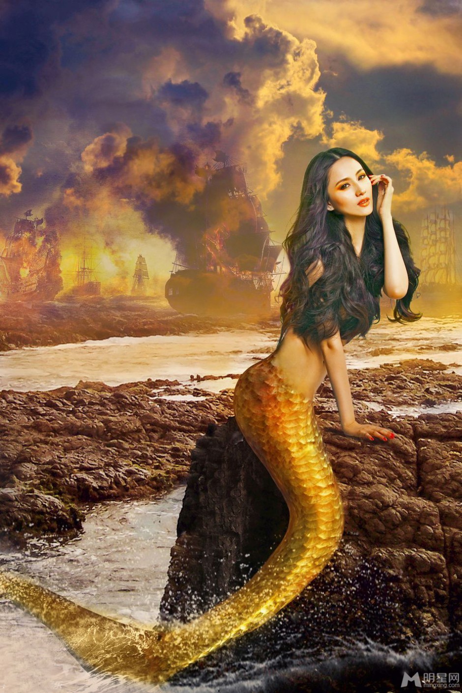 蓝燕漂亮海中美人鱼写真