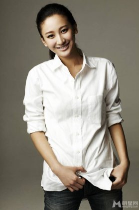 曾泳醍纯白时尚写真造型图片