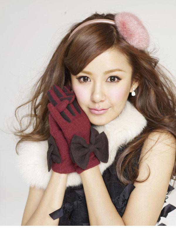 内地影视女演员张子萱冬日温暖写真