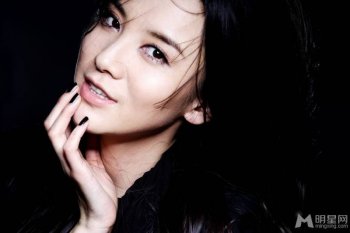 长发飘逸美女小宋佳漂亮写真照