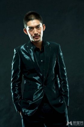 影视演员张博展现型男魅力