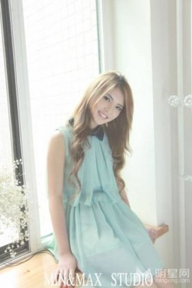 中国90后女演员邬祯琳小清新治愈系写真