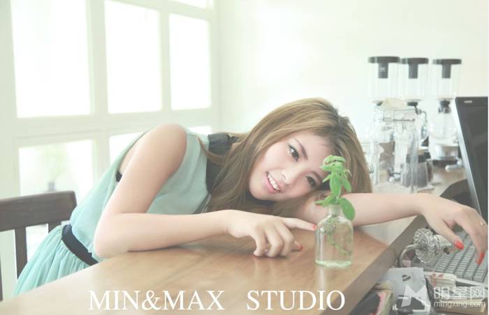 中国90后女演员邬祯琳小清新治愈系写真