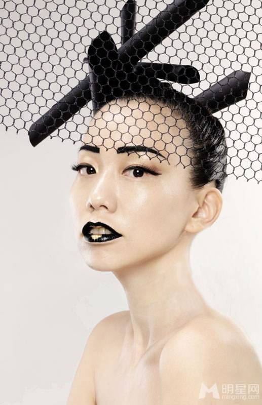 台湾美女明星吴辰君百变魅力写真照