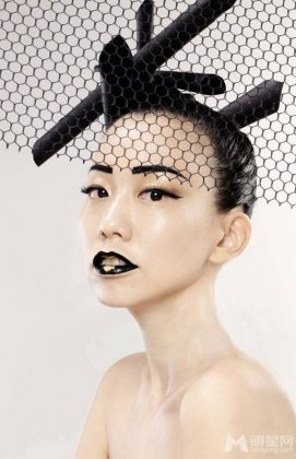 台湾美女明星吴辰君百变魅力写真照