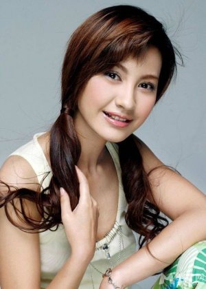 演员杨雪清纯动人写真图片