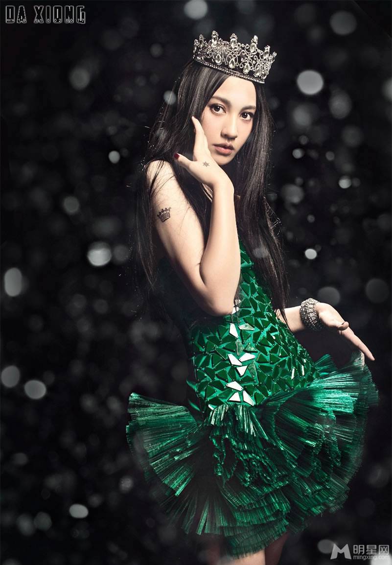 演员杨雪高贵冷艳唯美写真