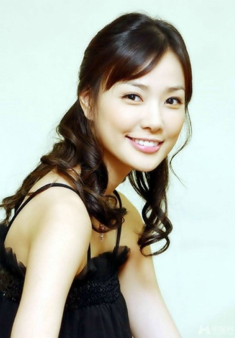 韩国女明星孙泰英唯美写真图片