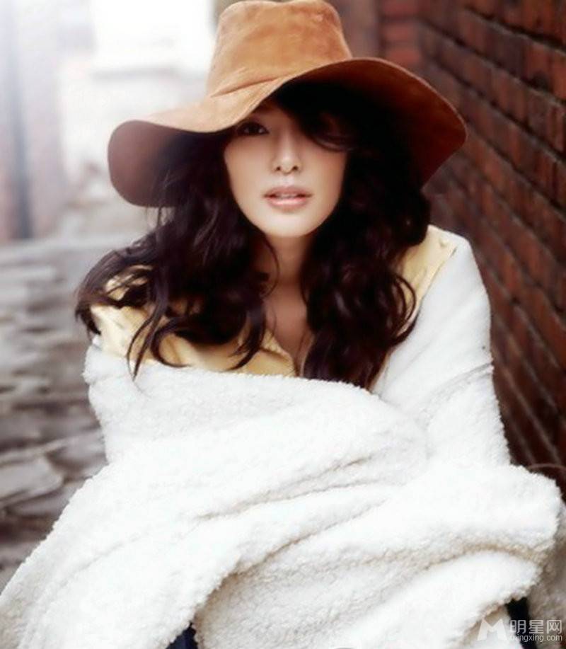 韩国女明星孙泰英唯美写真图片