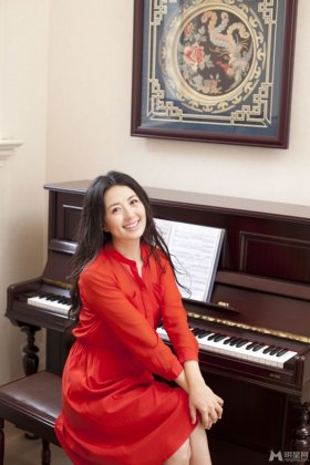 中国气质女星杨童舒尽显优雅温婉