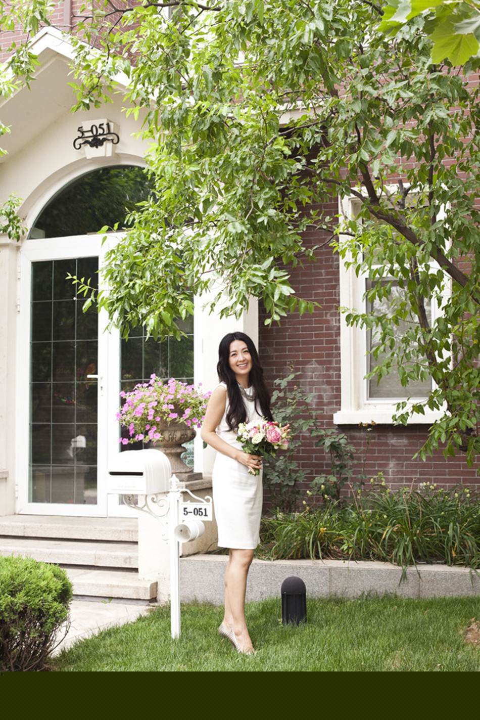 中国气质女星杨童舒尽显优雅温婉