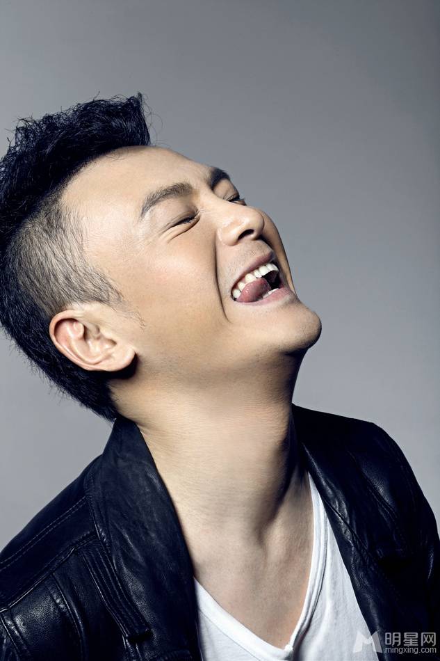 演员李解个人创意搞怪写真