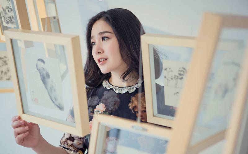 王碧儿尽显文艺小清新淡雅写真