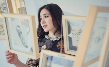 王碧儿尽显文艺小清新淡雅写真