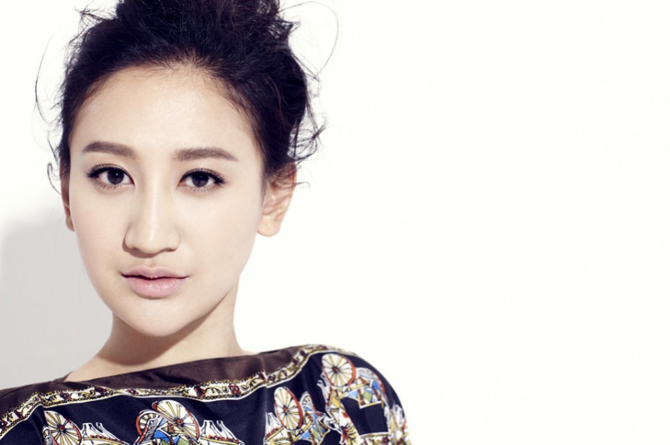 曾泳醍可爱卖萌表情尽显甜美俏皮