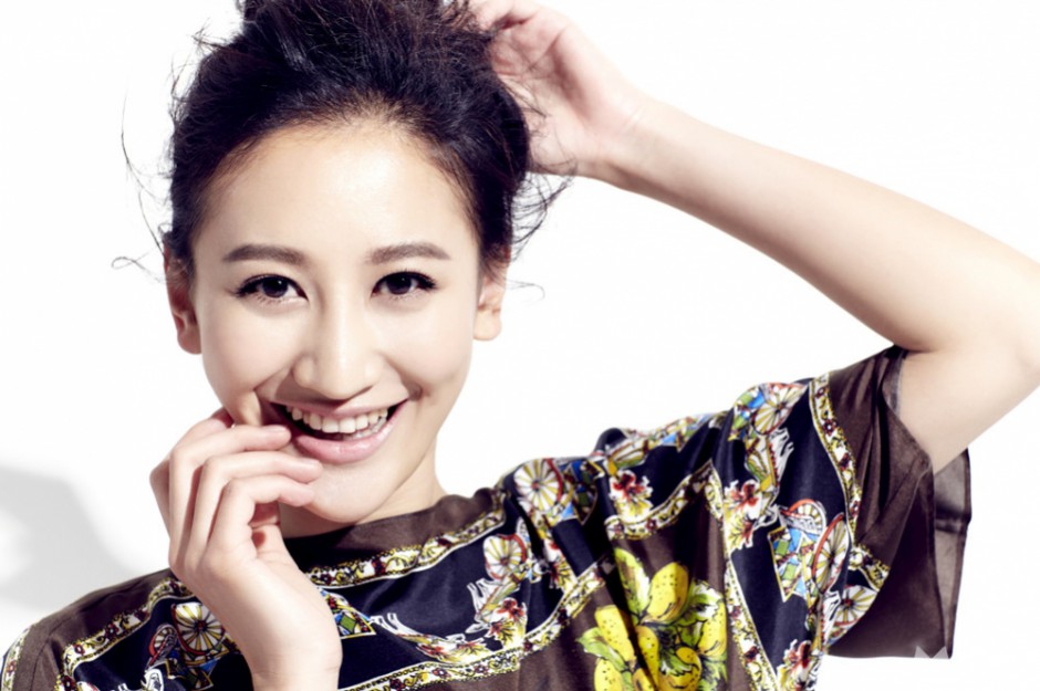 曾泳醍可爱卖萌表情尽显甜美俏皮