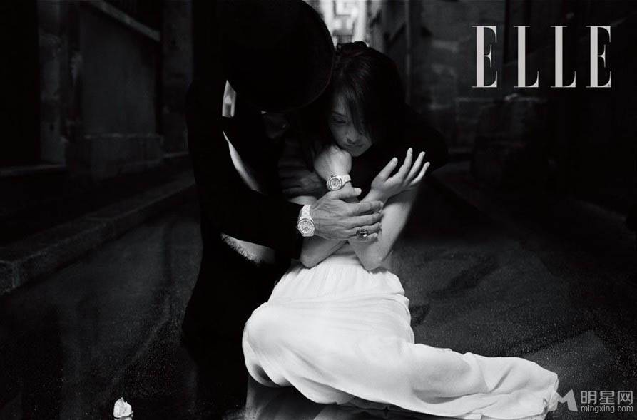 中国内地明星周迅尽显高贵优雅写真照
