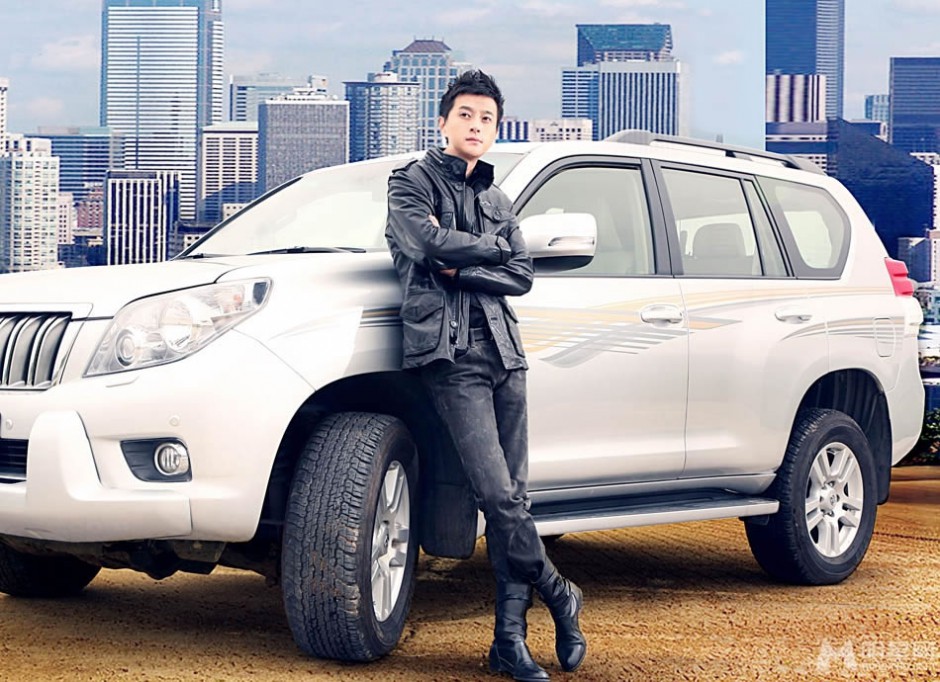 中国演员夏凡型男写真 时尚儒雅