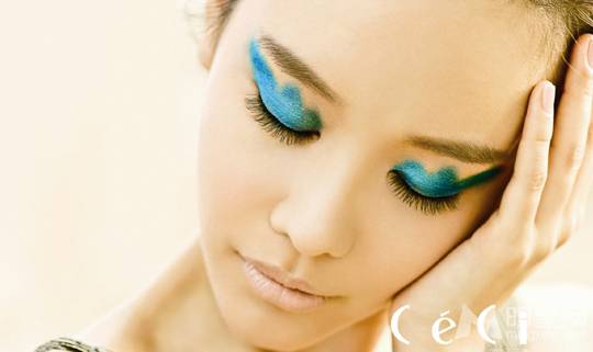 韩国时尚女星金雅中靓丽杂志照