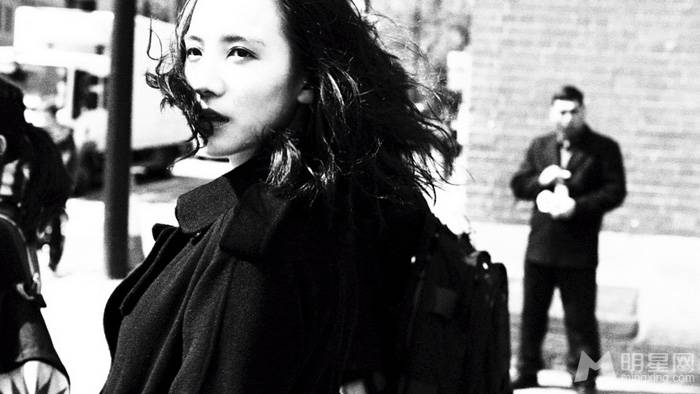 小宋佳彰显欧美复古文艺范图片