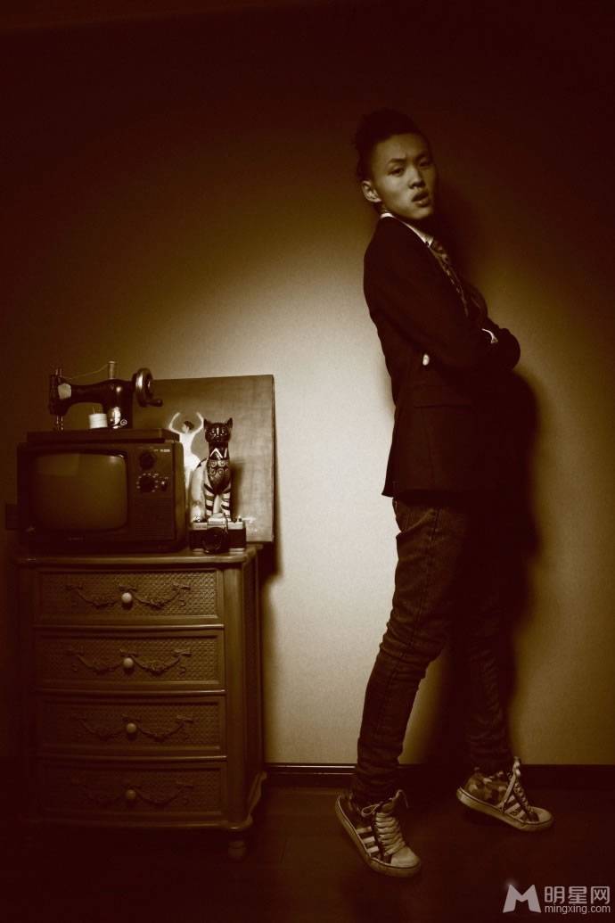 中国好声音张玮复古写真