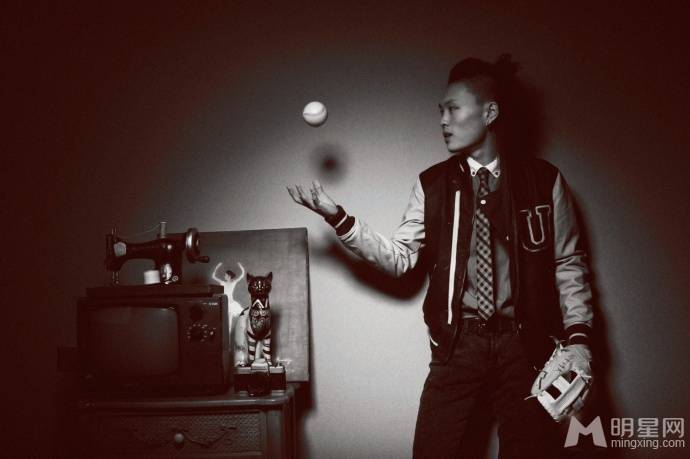 中国好声音张玮复古写真