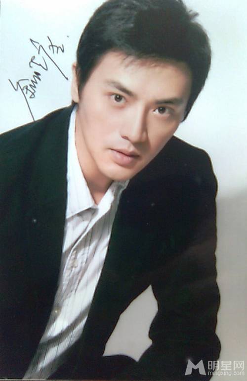 中国演员刘晓虎早期稚嫩写真曝光