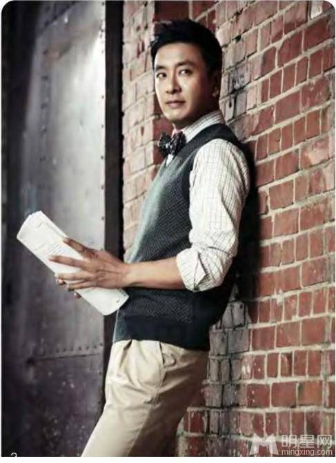 韩国影视男明星金承佑尽显男性魅力